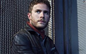 Iain De Caestecker